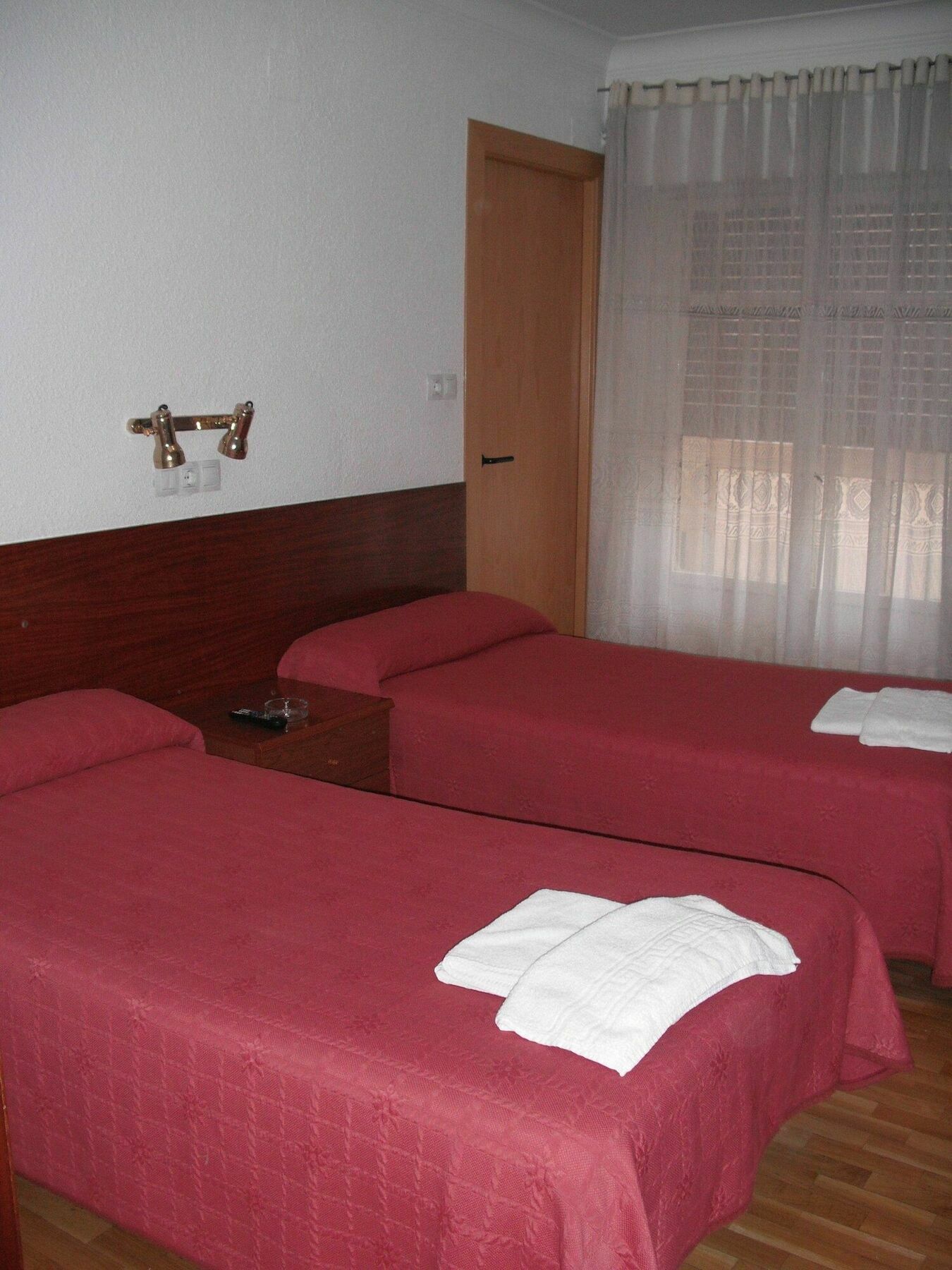 Hostal Cumbre Saragoça Exterior foto